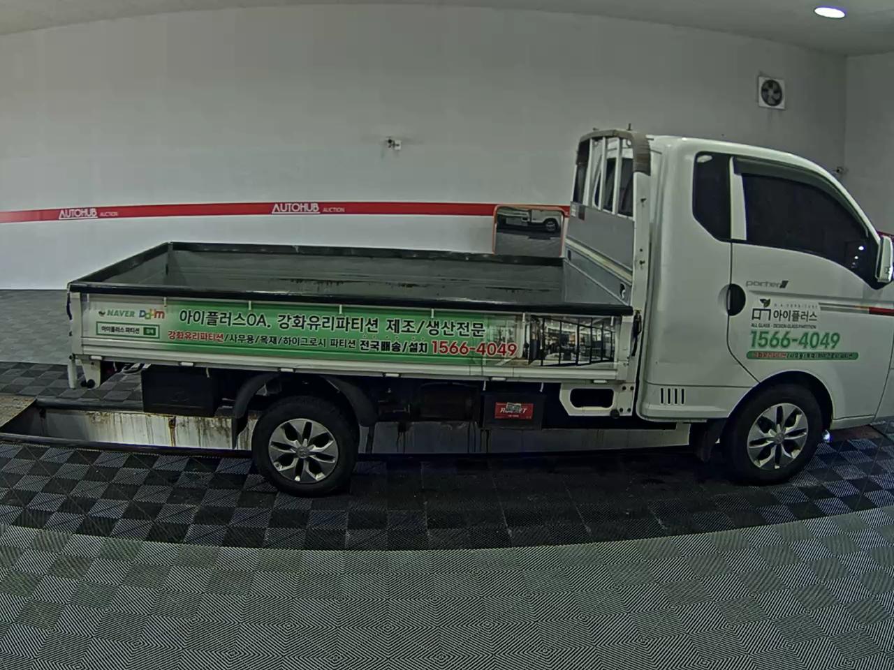 HYUNDAI PORTER II CRDi SUPER CAB EXTRA LONG WHEELBASE PREMIUM - фото 2