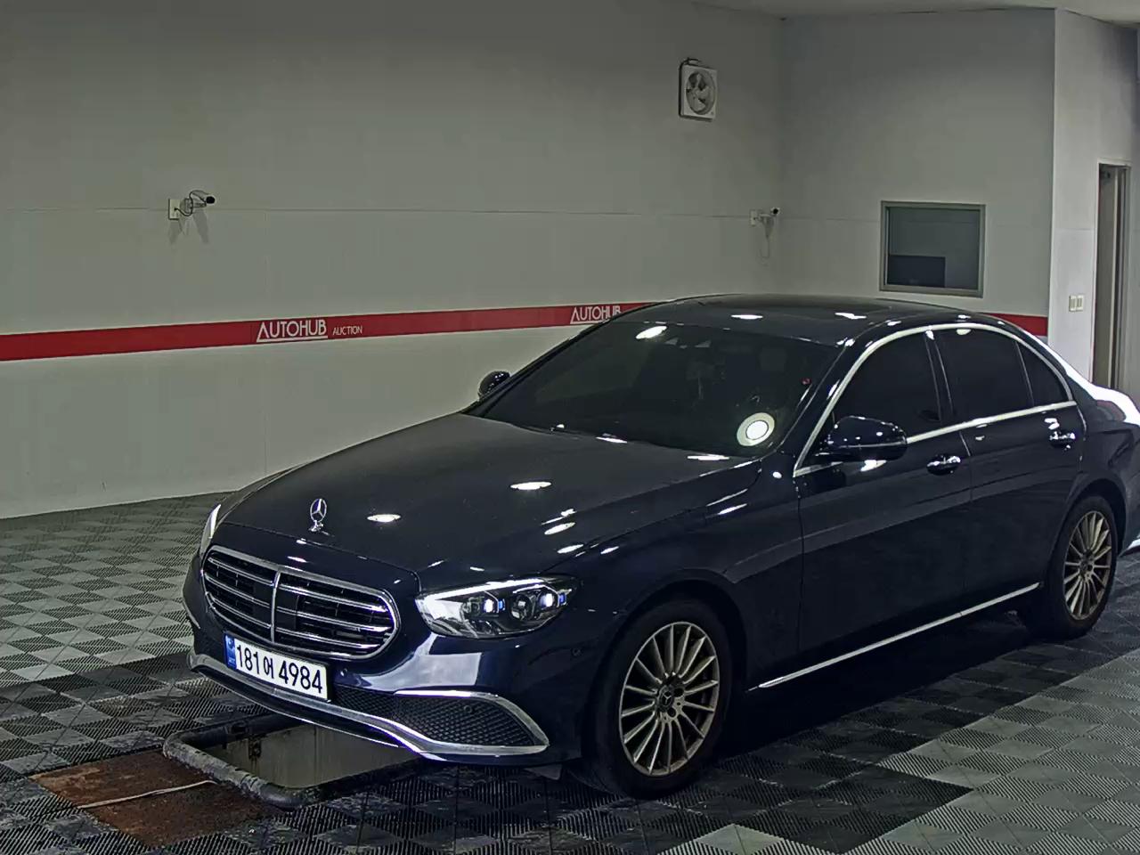 MERCEDES-BENZ E-CLASS (5TH GEN) E250 EXCLUSIVE