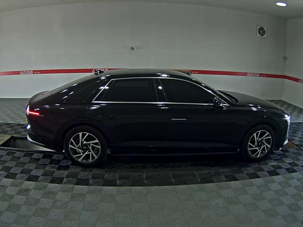 HYUNDAI THE ALL NEW GRANDEUR GASOLINE 2.5 EXCLUSIVE - фото 2