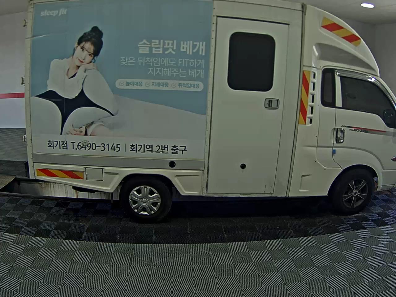 KIA THE NEW BONGO III CARGO WORK-THROUGH VAN - фото 2