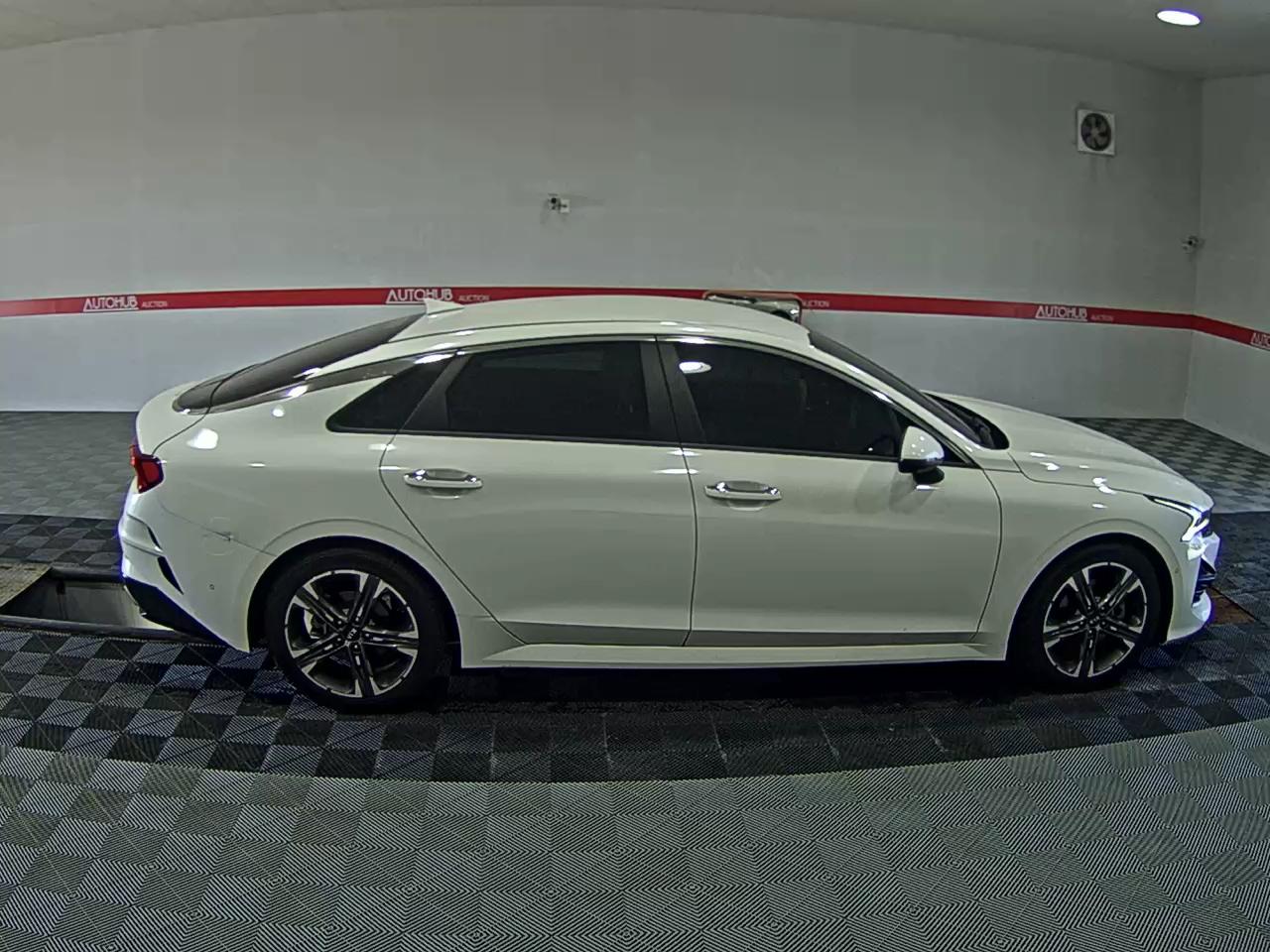 KIA NEW K5 (DL3) 1.6 GASOLINE TURBO SIGNATURE - фото 2