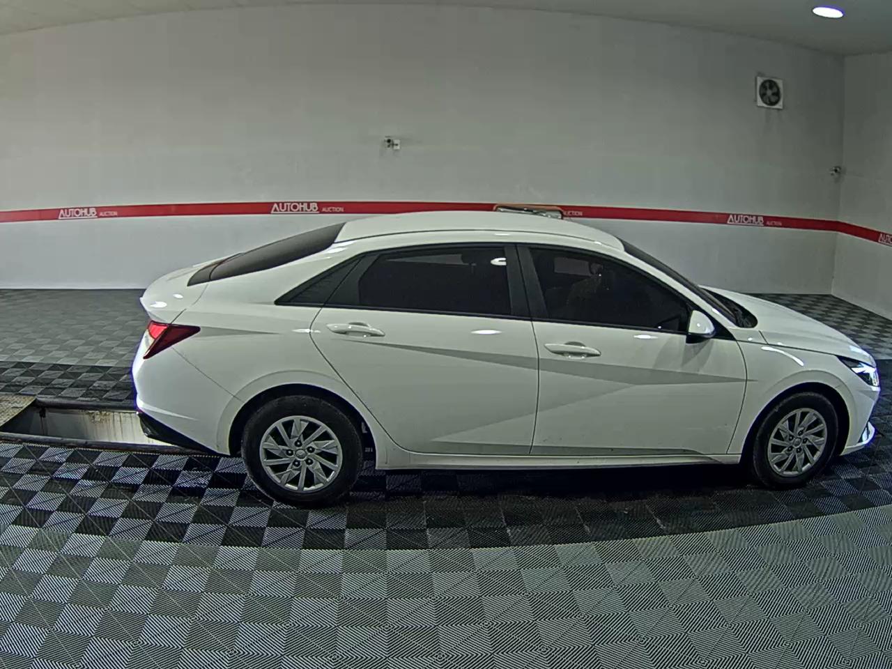 HYUNDAI AVANTE (CN7) 1.6 GASOLINE SMART - фото 2