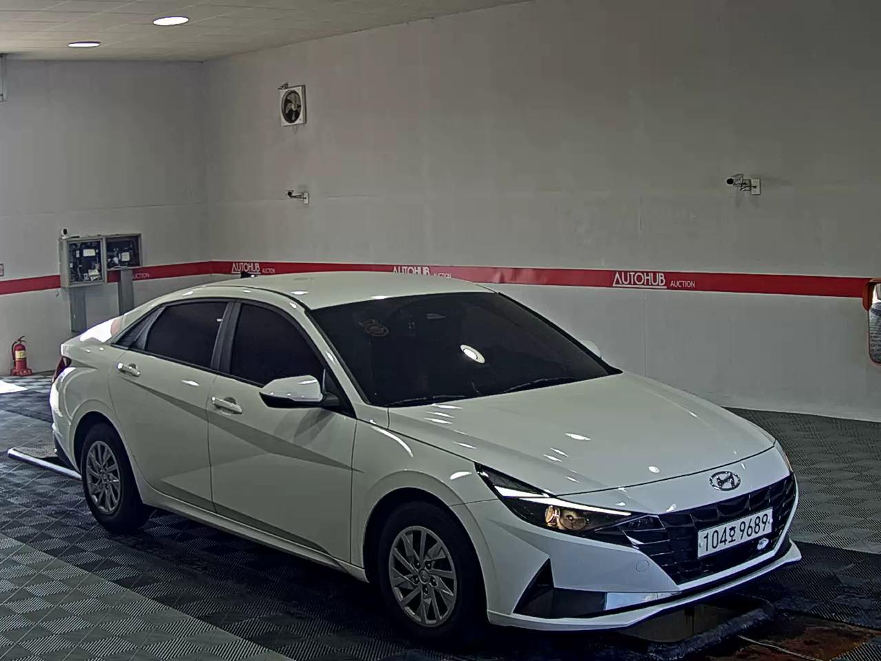 HYUNDAI AVANTE (CN7) 1.6 GASOLINE SMART - фото 1
