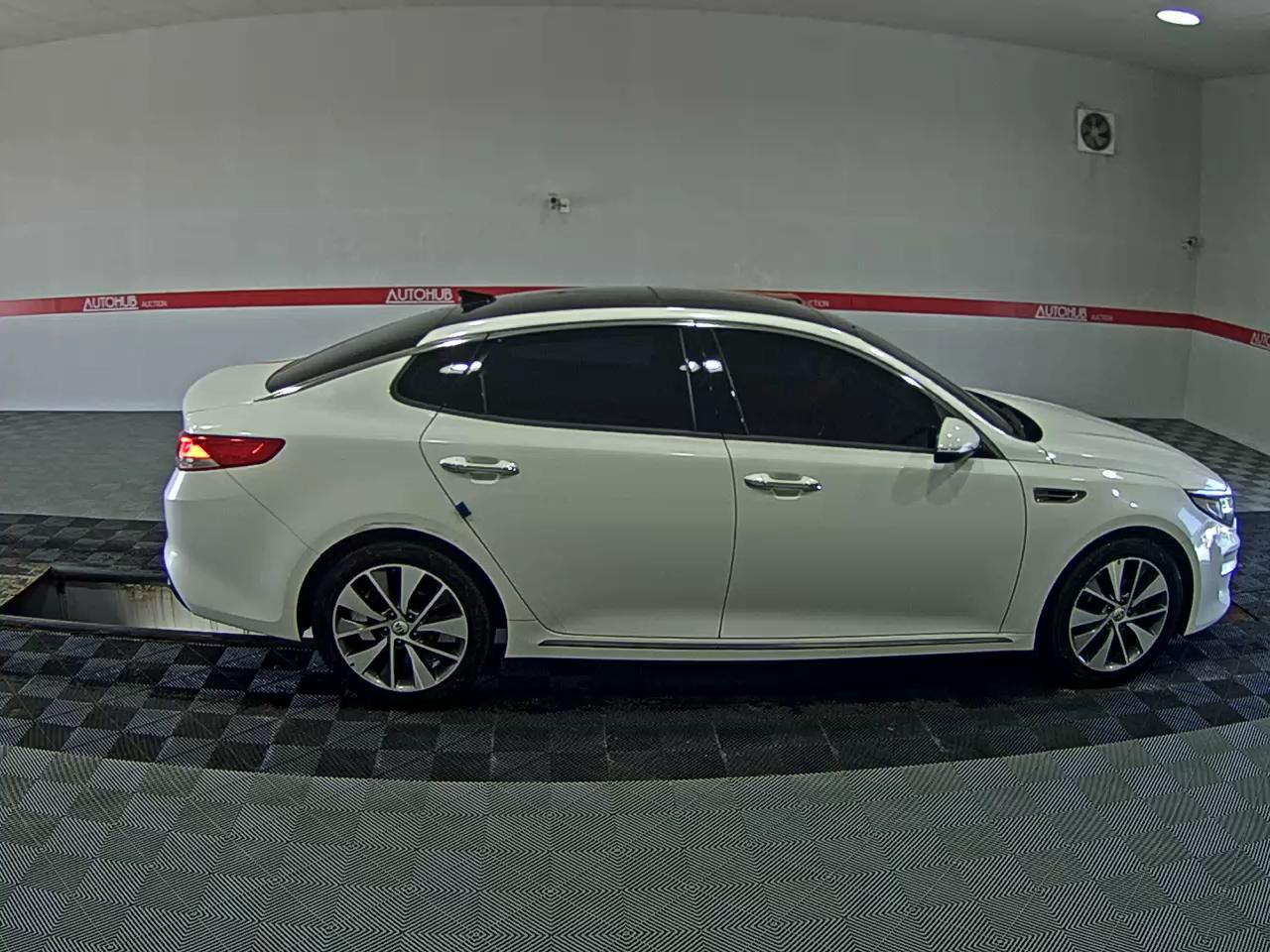 KIA NEW K5 2.0 GASOLINE PRESTIGE MX - фото 2