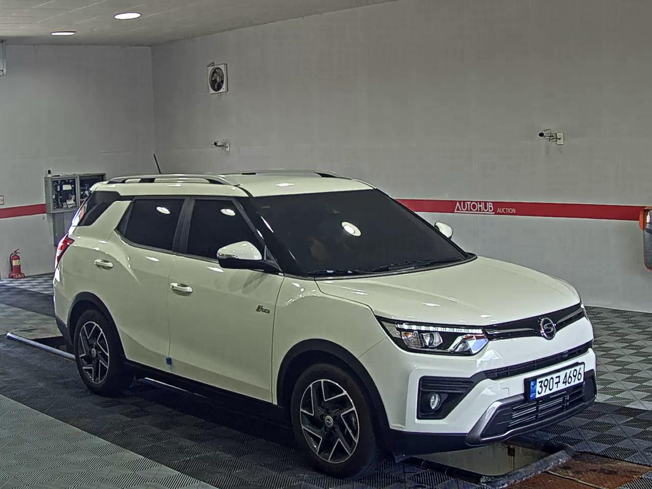 KG MOBILITY (SSANGYONG) NEW TIVOLI AIR 1.5 GASOLINE TURBO A3 - фото 1