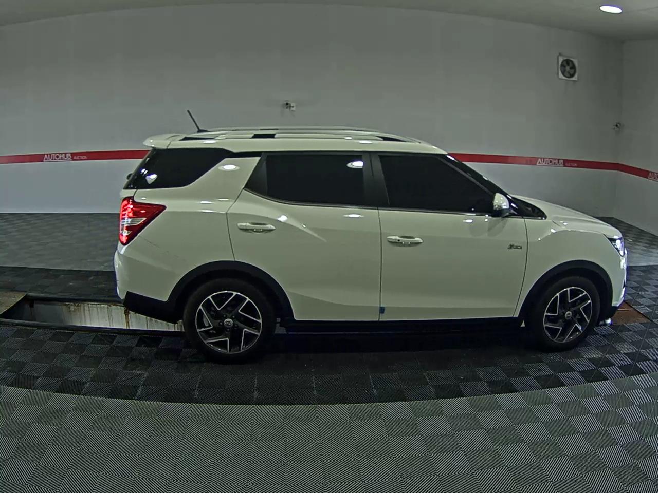 KG MOBILITY (SSANGYONG) NEW TIVOLI AIR 1.5 GASOLINE TURBO A3 - фото 2