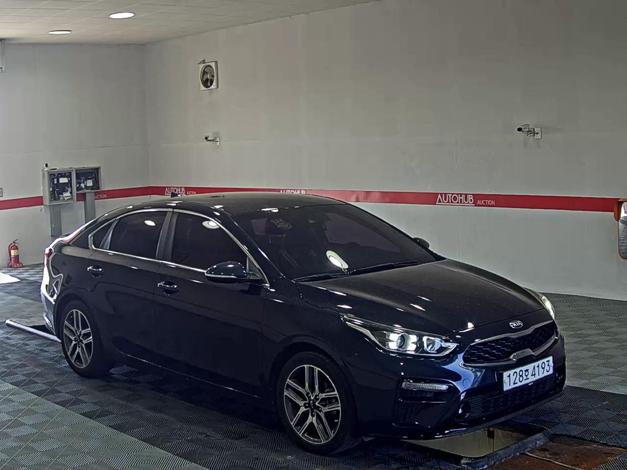 KIA ALL NEW K3 1.6 GASOLINE TRENDY - фото 1