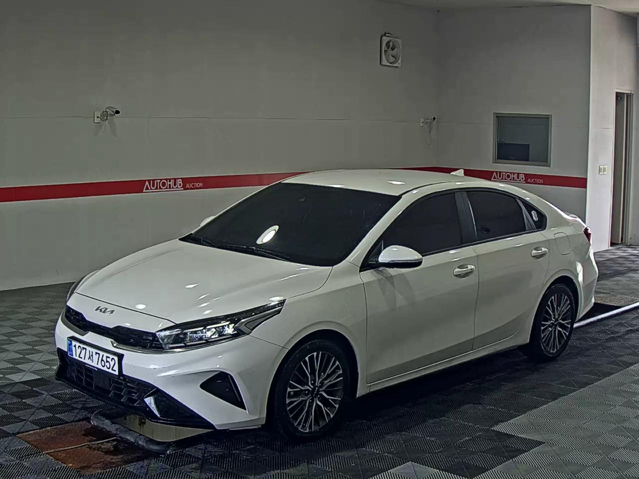 KIA THE NEW K3 1.6 GASOLINE PRESTIGE - фото 0