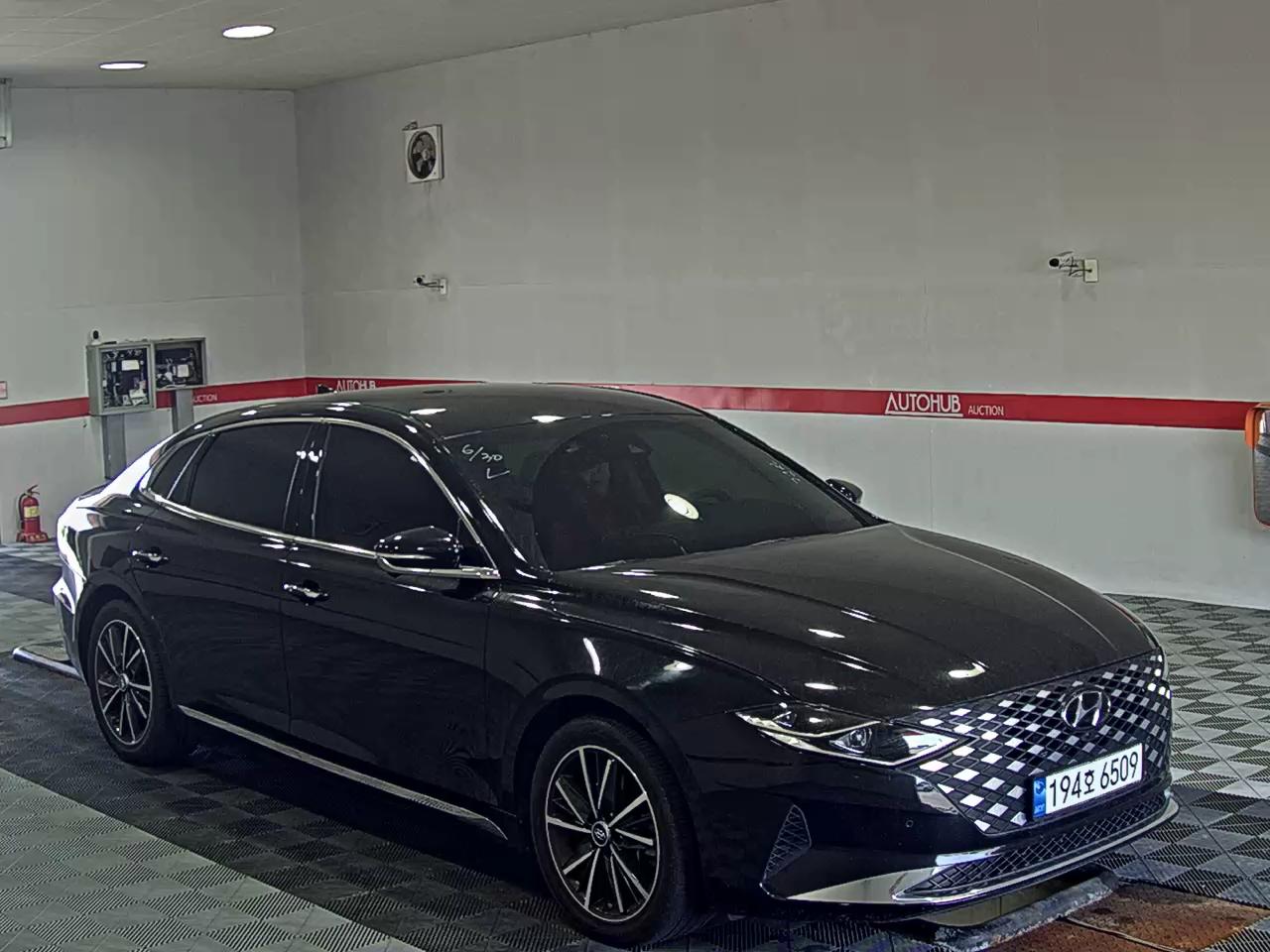 HYUNDAI THE NEW GRANDEUR IG GASOLINE 2.5 LE BLANC - фото 1