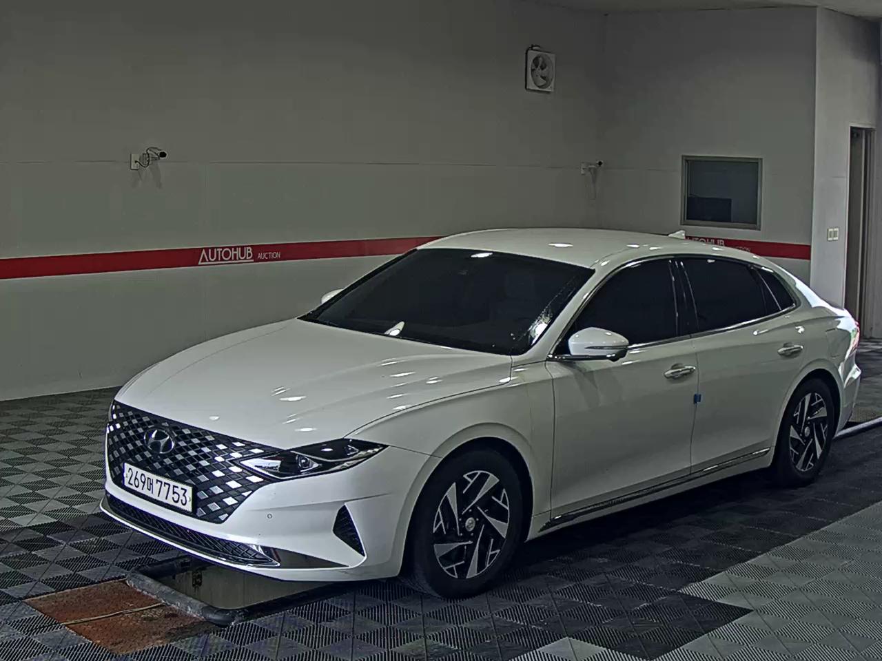 HYUNDAI THE NEW GRANDEUR IG HYBRID 2.4 HEV EXCLUSIVE - фото 0