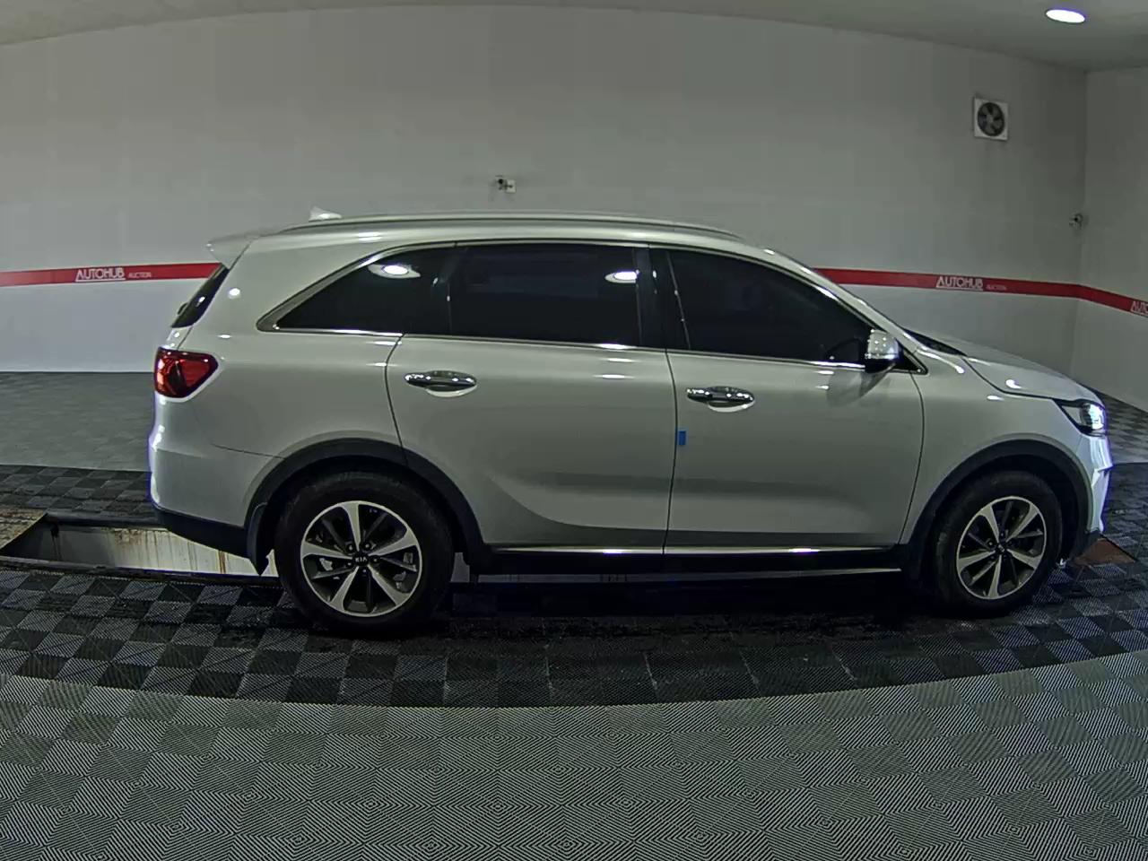 KIA THE NEW SORENTO DIESEL R2.0 4WD PRESTIGE - фото 2