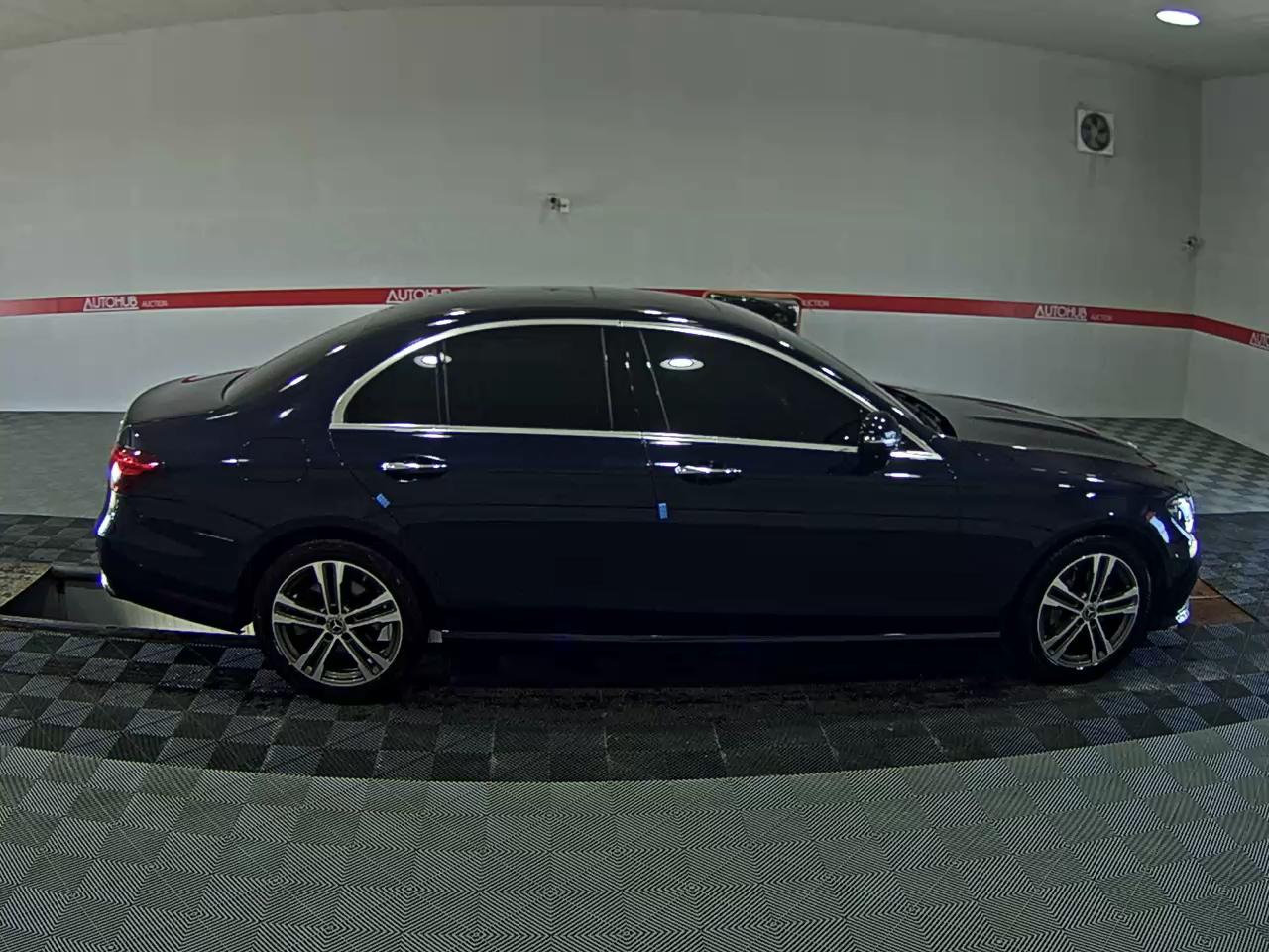 MERCEDES-BENZ E-CLASS (5TH GEN) E350 4MATIC AVANTGARDE - фото 2