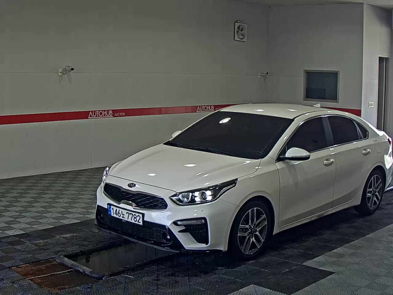 KIA ALL NEW K3 1.6 GASOLINE LUXURY - фото 0