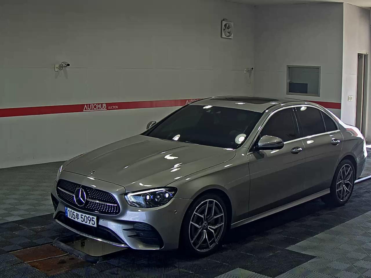 MERCEDES-BENZ E-CLASS (5TH GEN) E220d 4MATIC AMG LINE