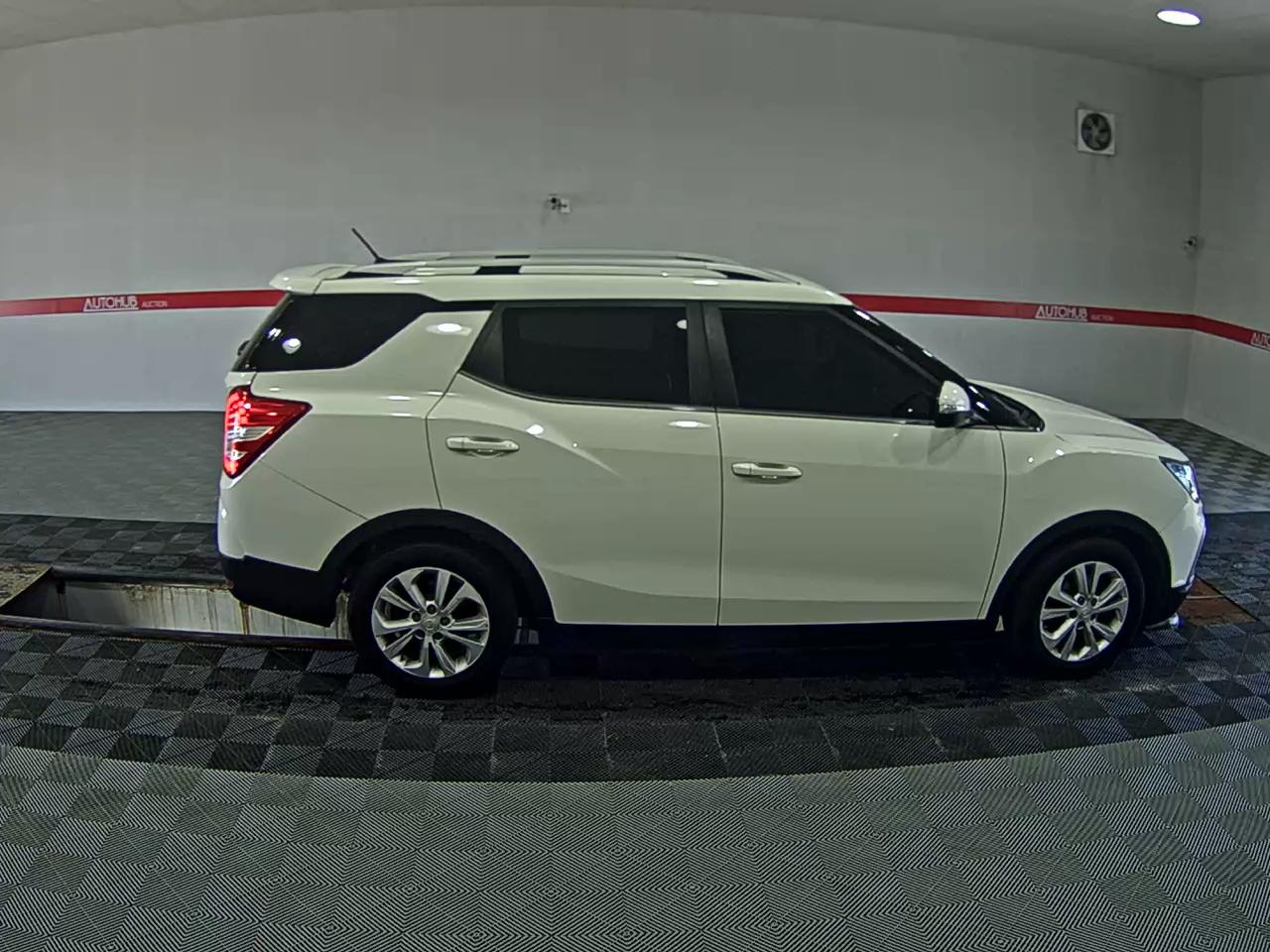 KG MOBILITY (SSANGYONG) TIVOLI AIR DIESEL 2WD IX - фото 2