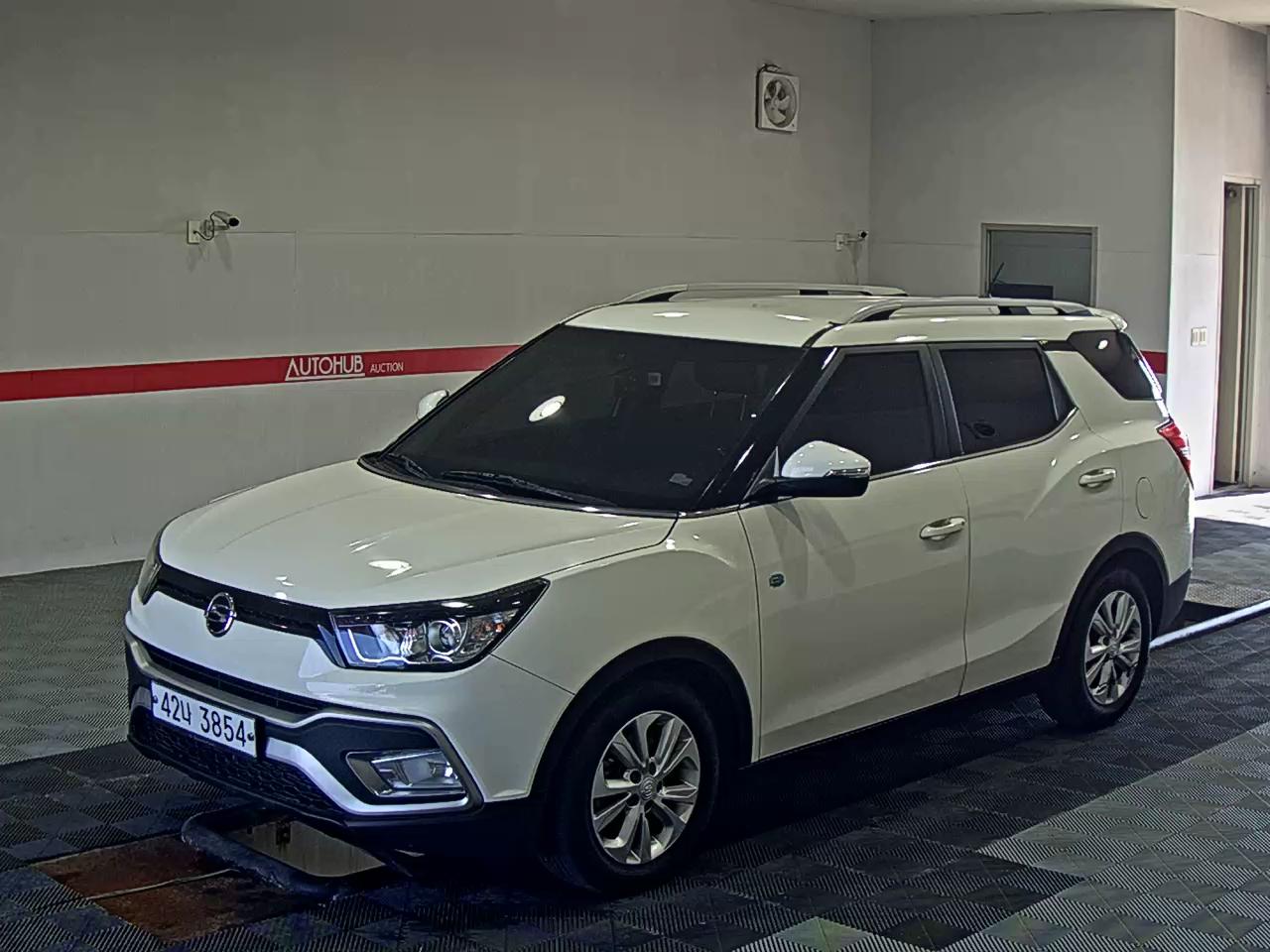 KG MOBILITY (SSANGYONG) TIVOLI AIR DIESEL 2WD IX - фото 0