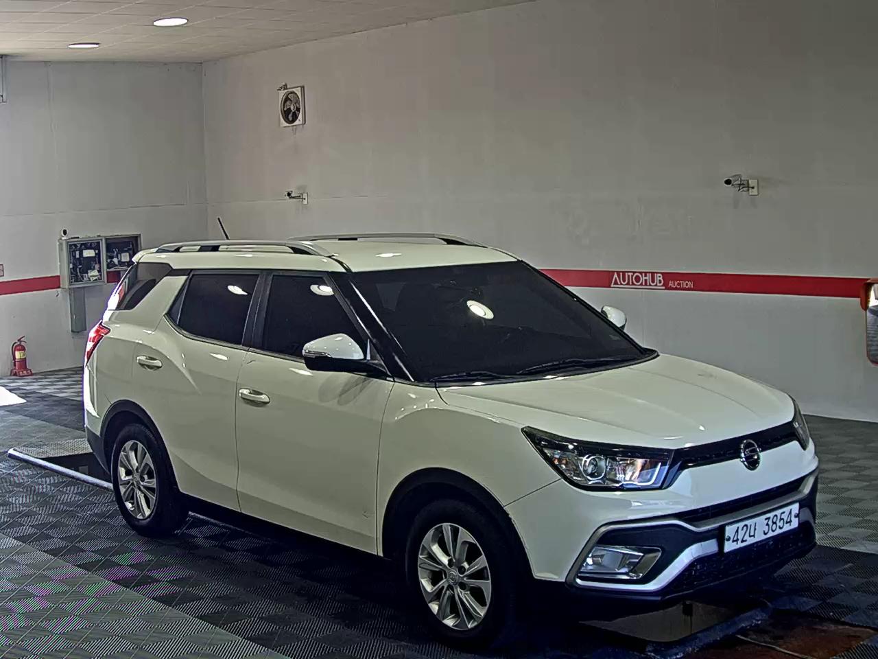 KG MOBILITY (SSANGYONG) TIVOLI AIR DIESEL 2WD IX - фото 1