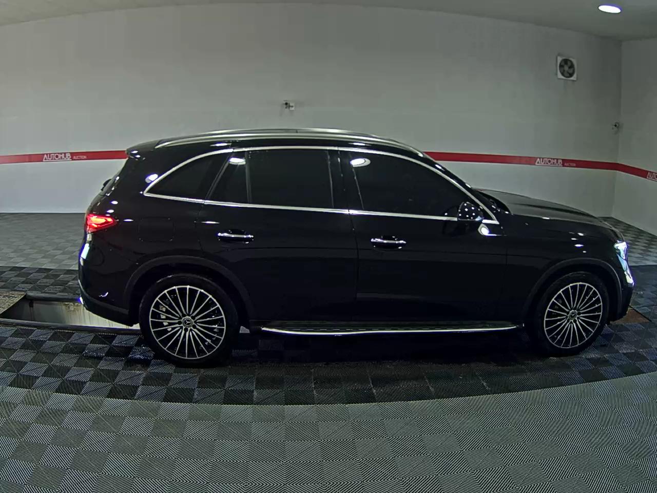 MERCEDES-BENZ GLC-CLASS (2ND GEN) GLC 300 4MATIC - фото 2