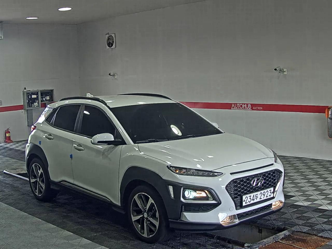 HYUNDAI KONA 1.6 GASOLINE 2WD PREMIUM - фото 1