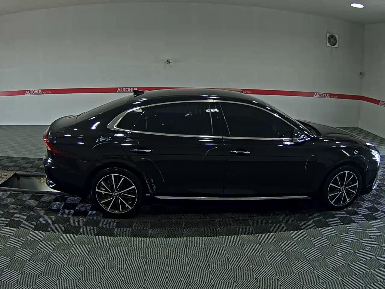 HYUNDAI THE NEW GRANDEUR IG GASOLINE 2.5 LE BLANC - фото 2