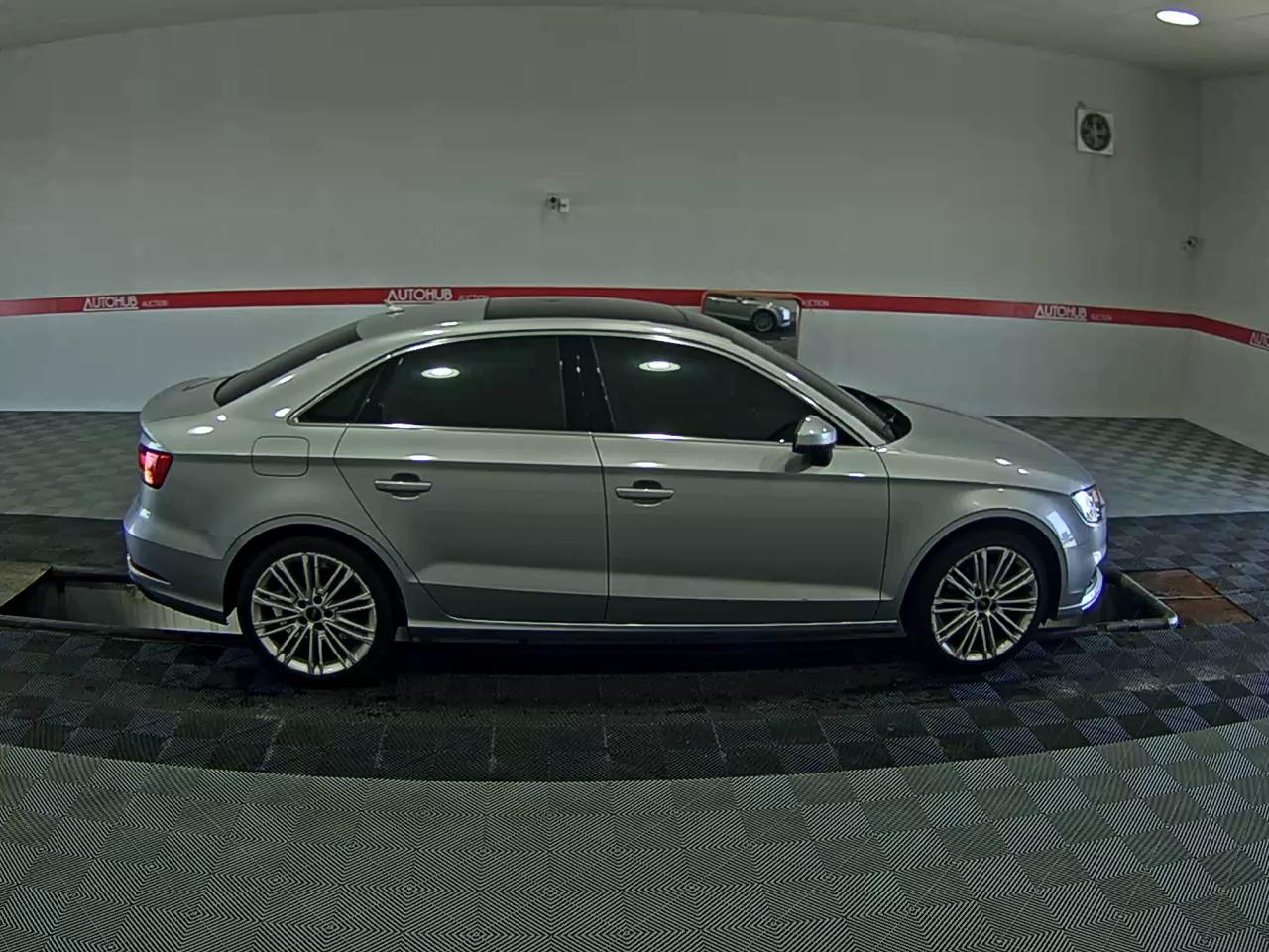 AUDI A3 (3RD GEN) 40 TFSI - фото 2