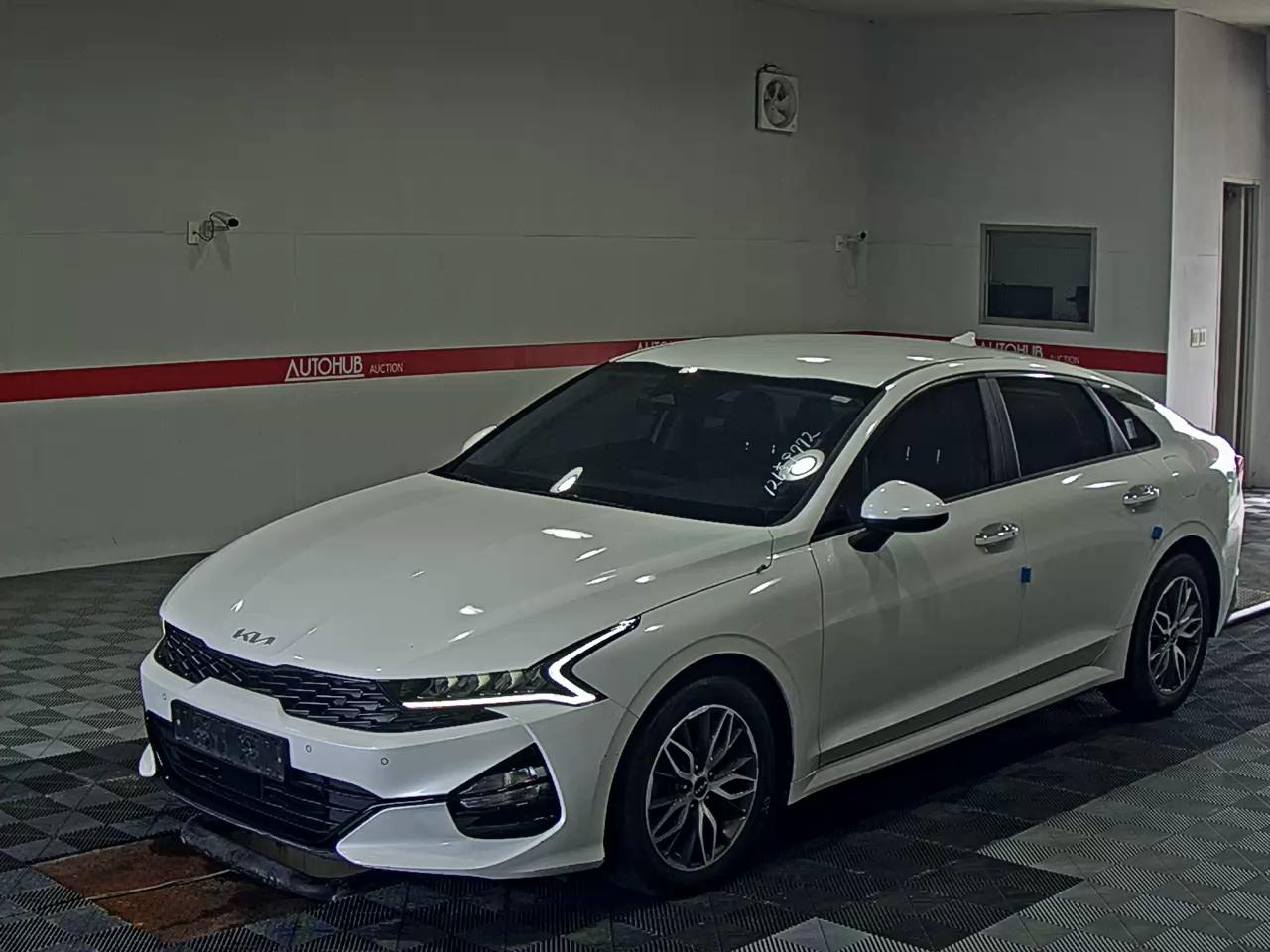 KIA NEW K5 (DL3) 2.0 GASOLINE PRESTIGE - фото 0