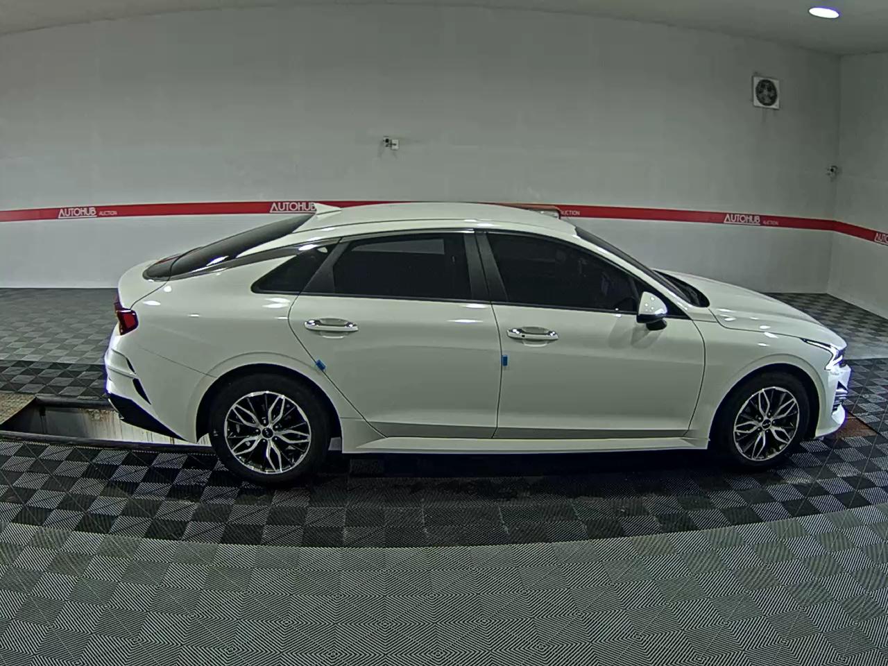KIA NEW K5 (DL3) 2.0 GASOLINE PRESTIGE - фото 2