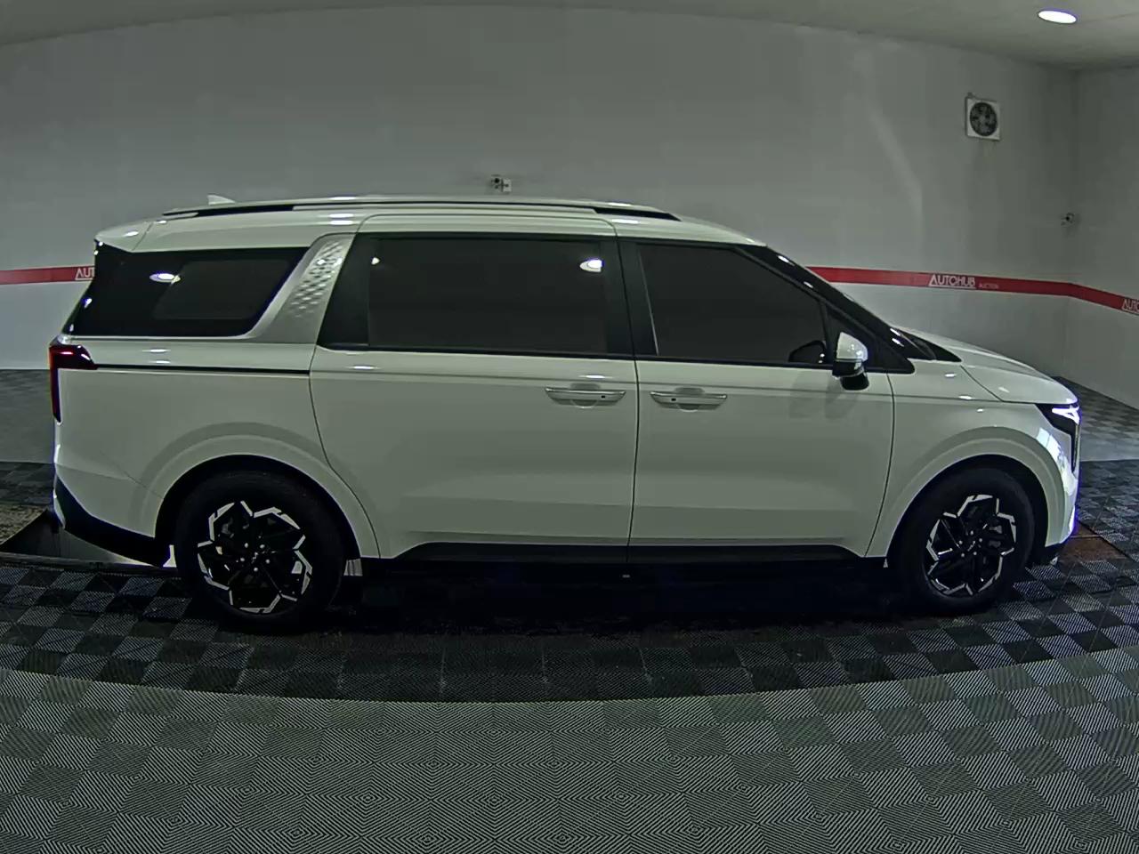 KIA THE NEW CARNIVAL (KA4) 9-SEATER DIESEL PRESTIGE - фото 2