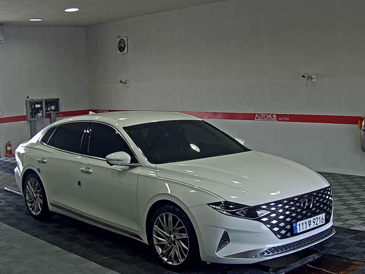 HYUNDAI THE NEW GRANDEUR IG GASOLINE 2.5 CALLIGRAPHY - фото 1