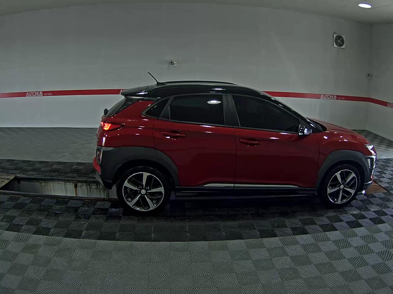 HYUNDAI KONA 1.6 GASOLINE 4WD PREMIUM - фото 2