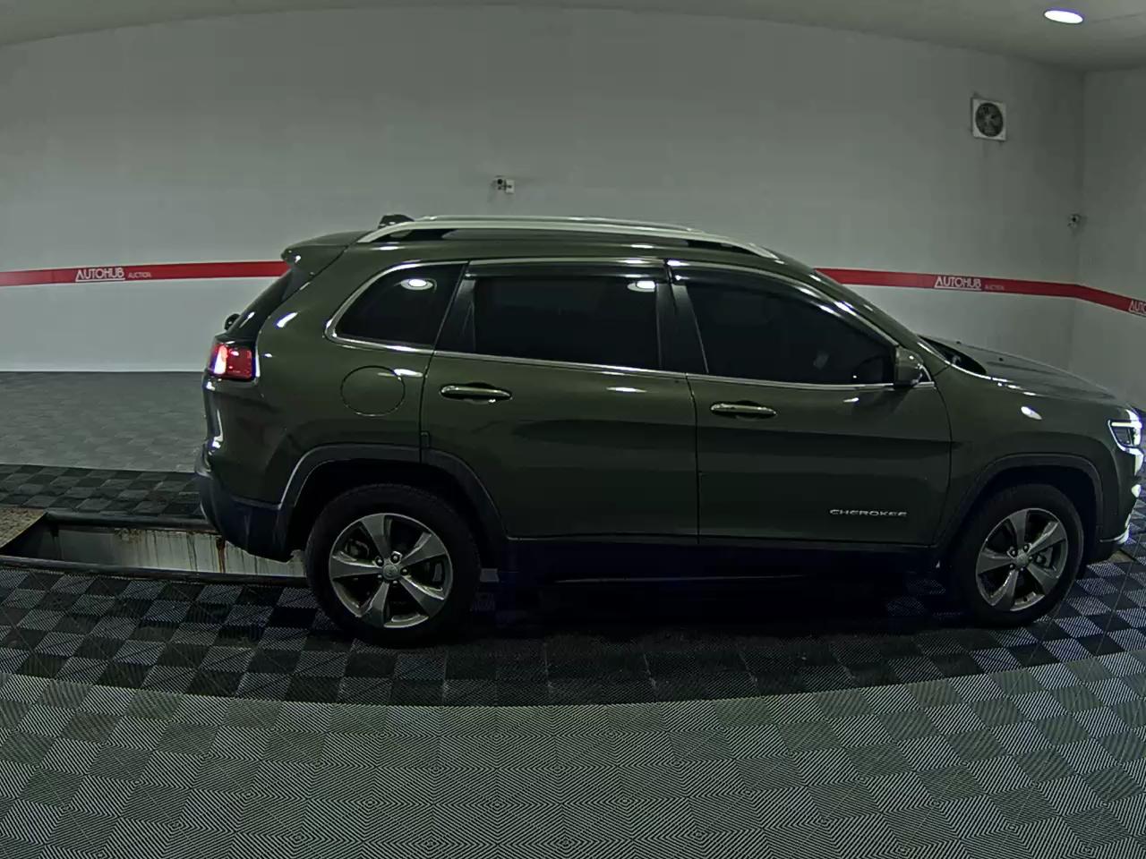 JEEP CHEROKEE (KL) 2.4 AWD LIMITED - фото 2