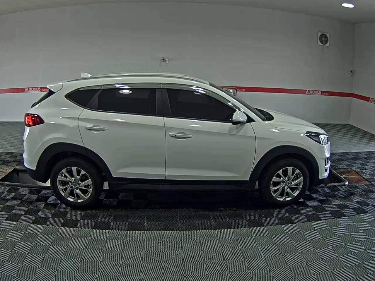 HYUNDAI NEW TUCSON 1.6 DIESEL 2WD MODERN - фото 2