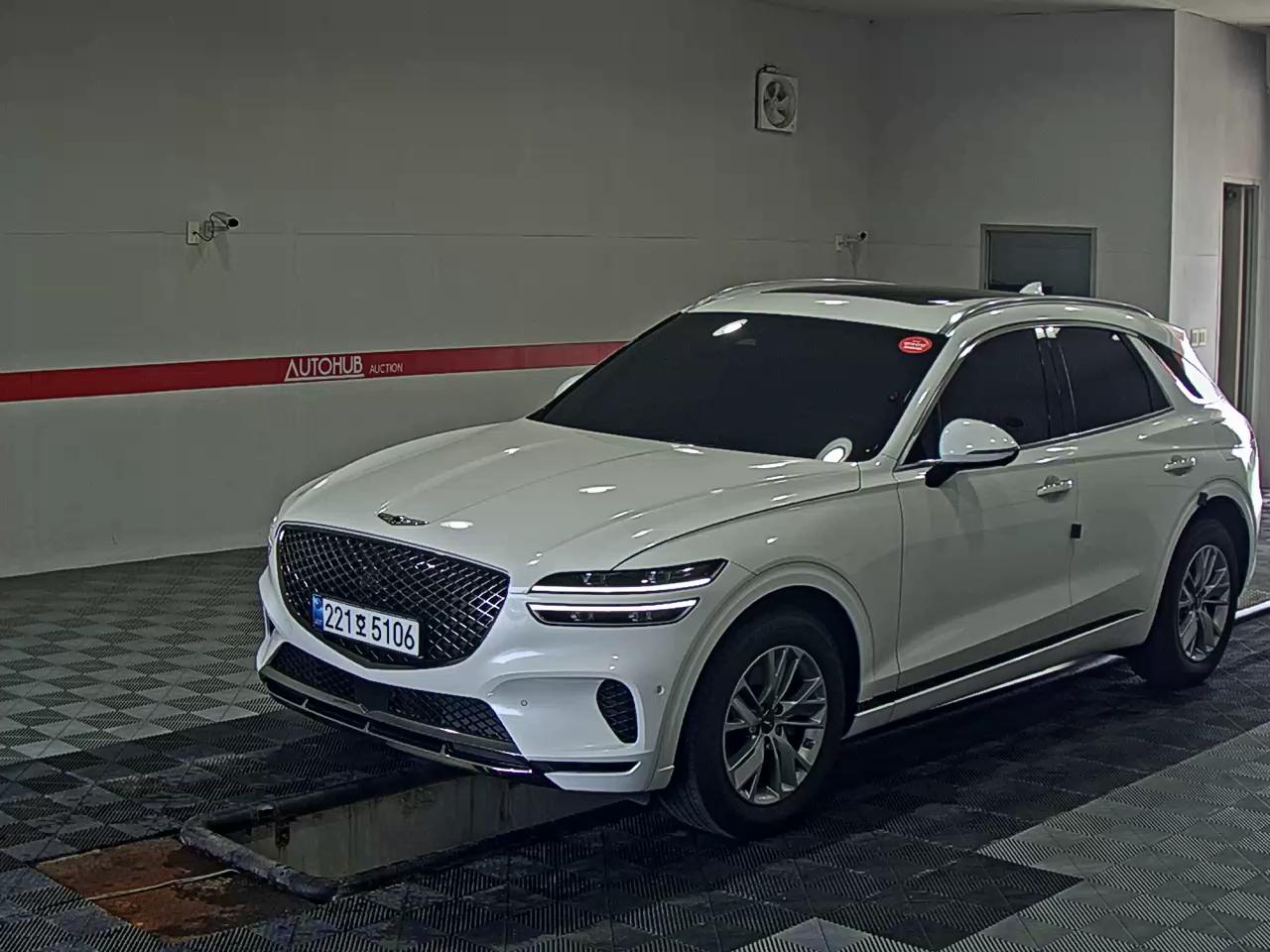 GENESIS GV70 2.5T 2WD BASE MODEL