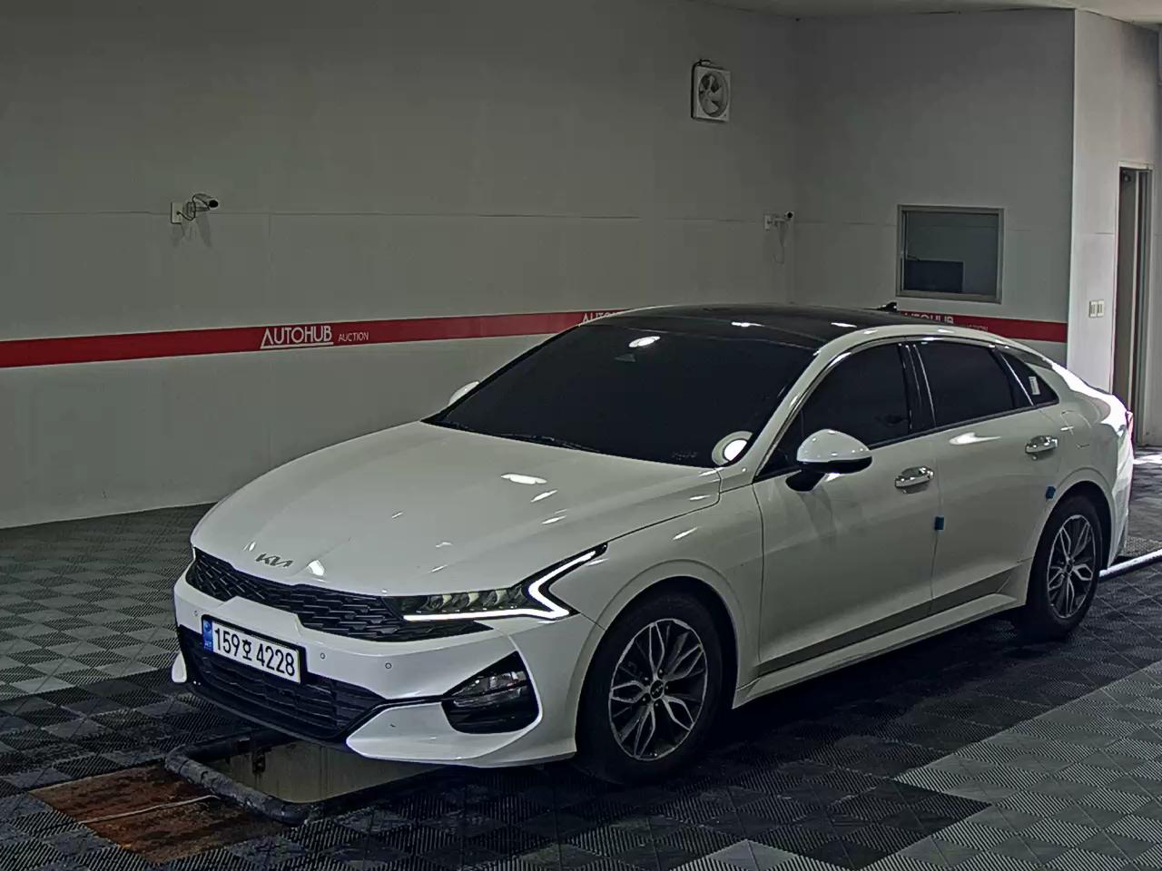 KIA NEW K5 (DL3) 2.0 GASOLINE PRESTIGE - фото 0