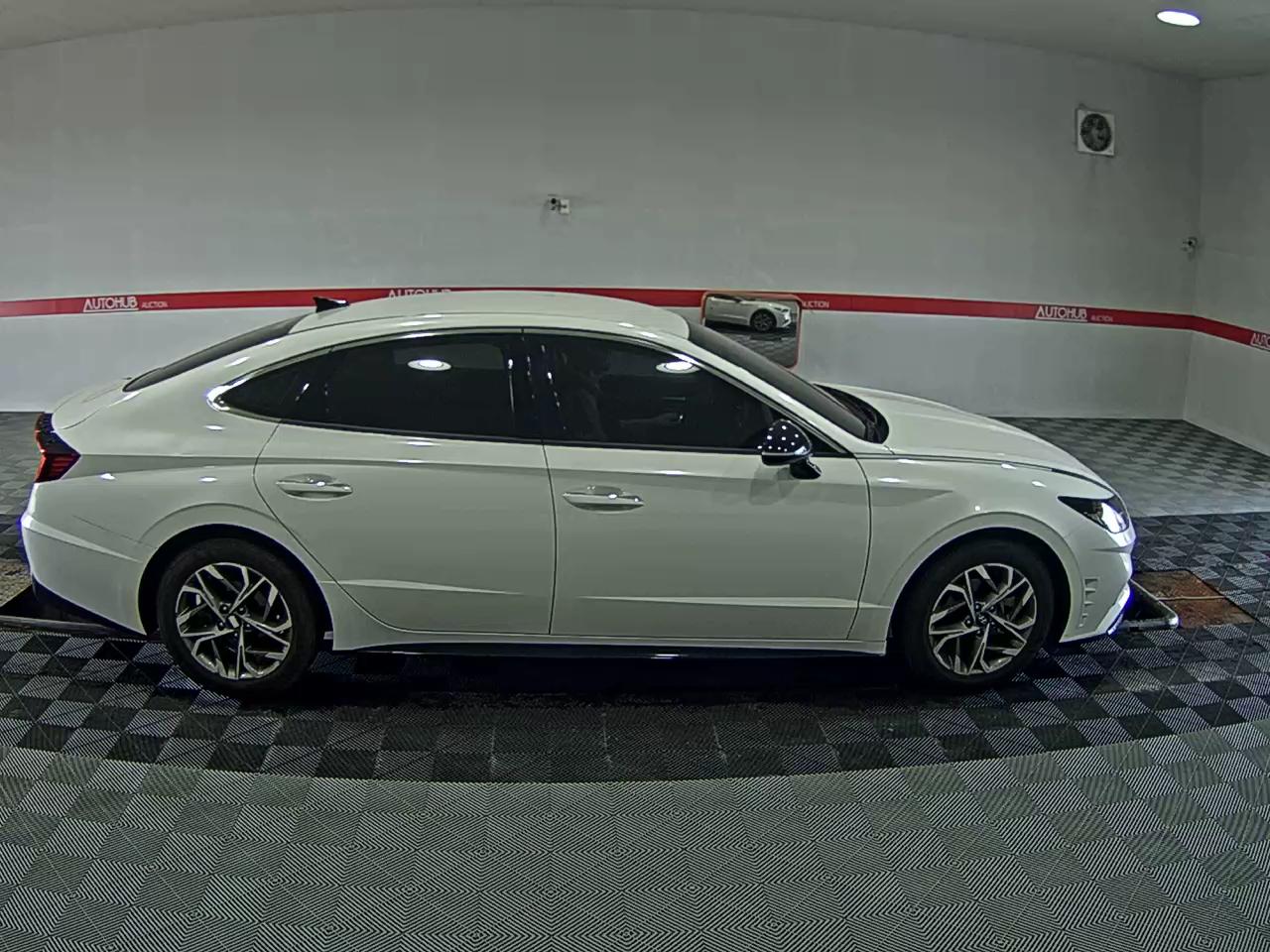 HYUNDAI SONATA (DN8) G2.0 MODERN - фото 2