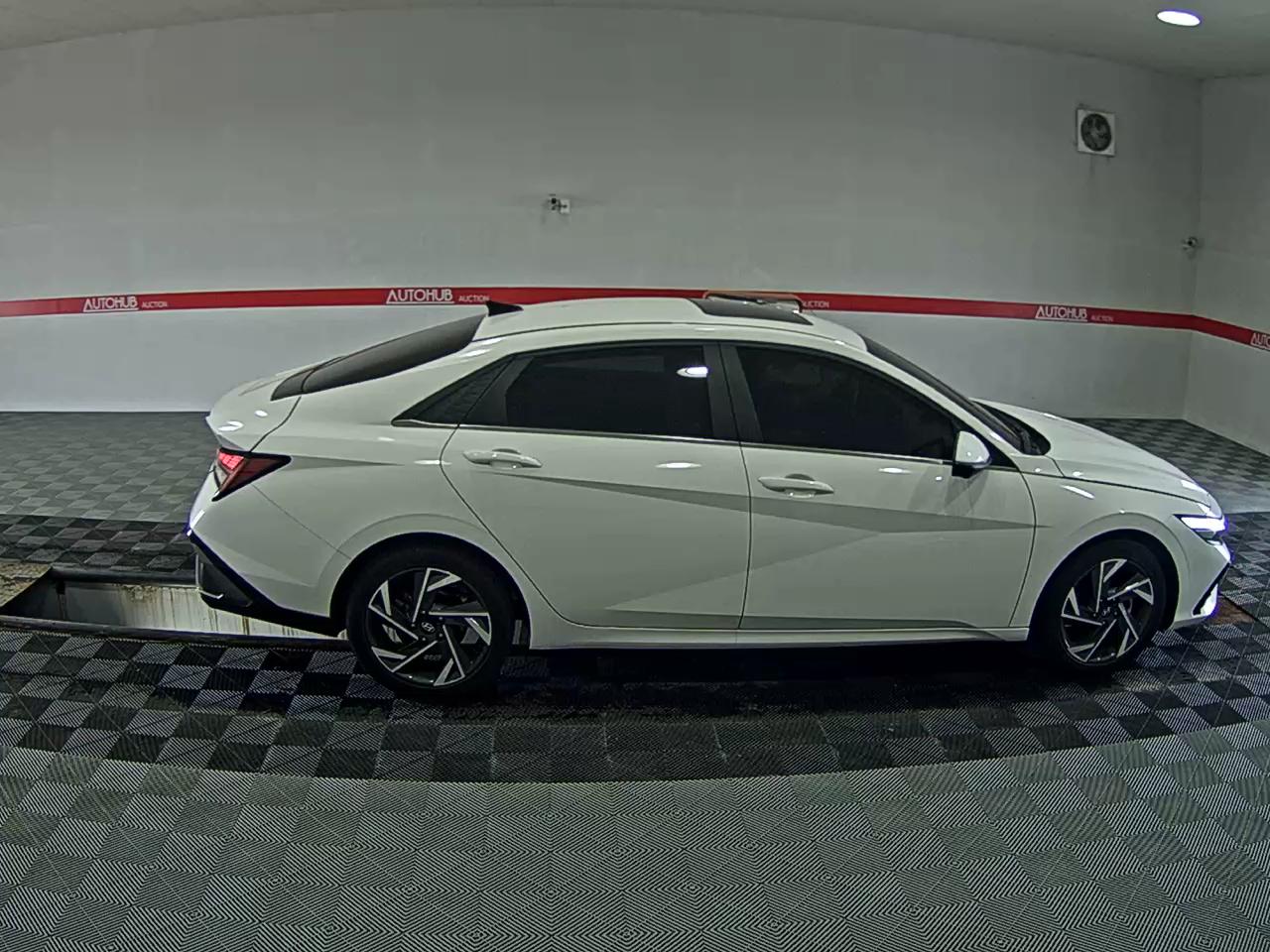 HYUNDAI THE NEW AVANTE (CN7) GASOLINE 1.6 INSPIRATION - фото 2
