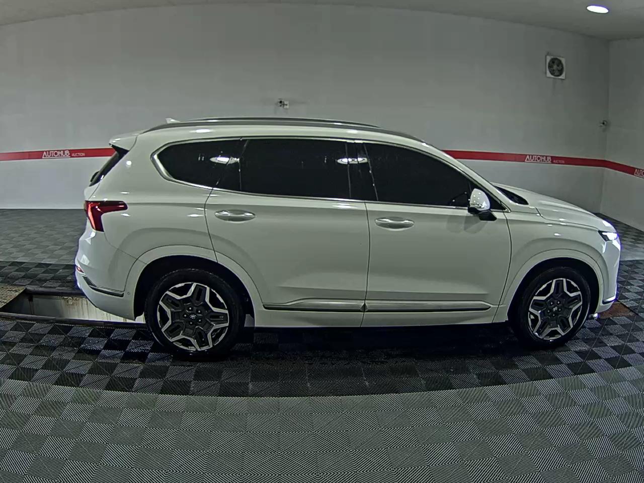 HYUNDAI THE NEW SANTA FE HYBRID 1.6 HEV AWD CALLIGRAPHY - фото 2