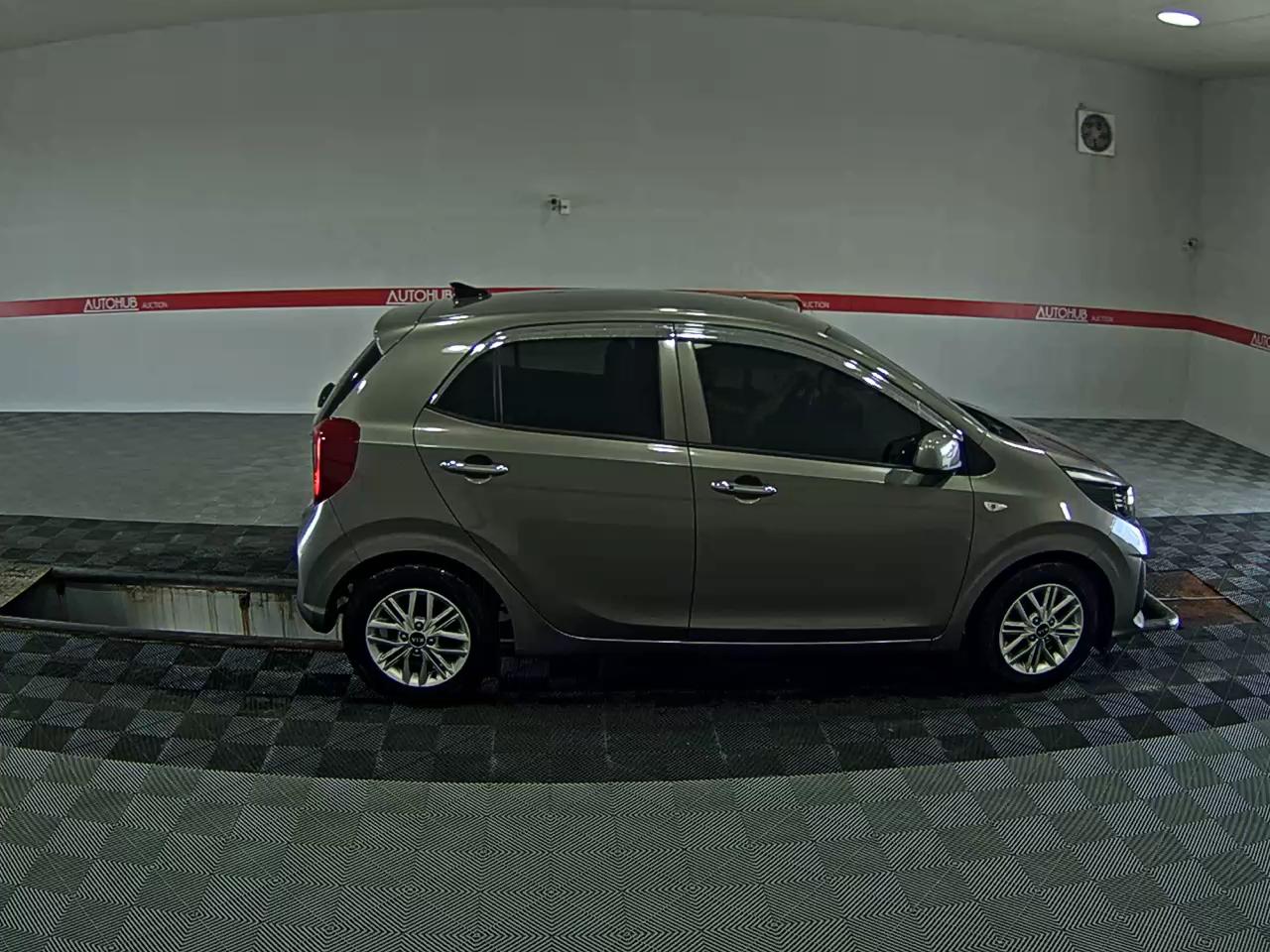 KIA MORNING URBAN 1.0 GASOLINE PRESTIGE - фото 2