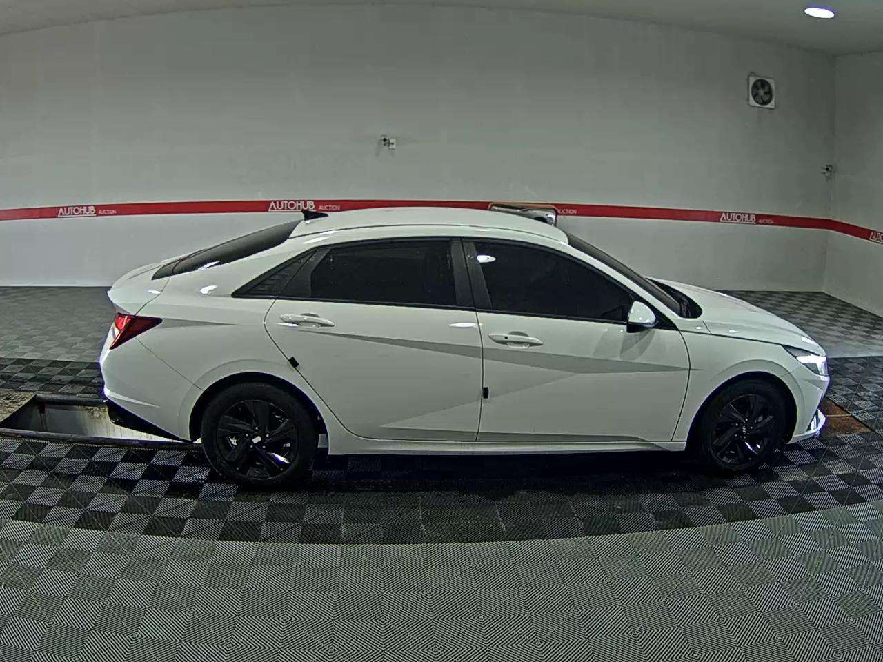 HYUNDAI AVANTE (CN7) 1.6 GASOLINE MODERN - фото 2