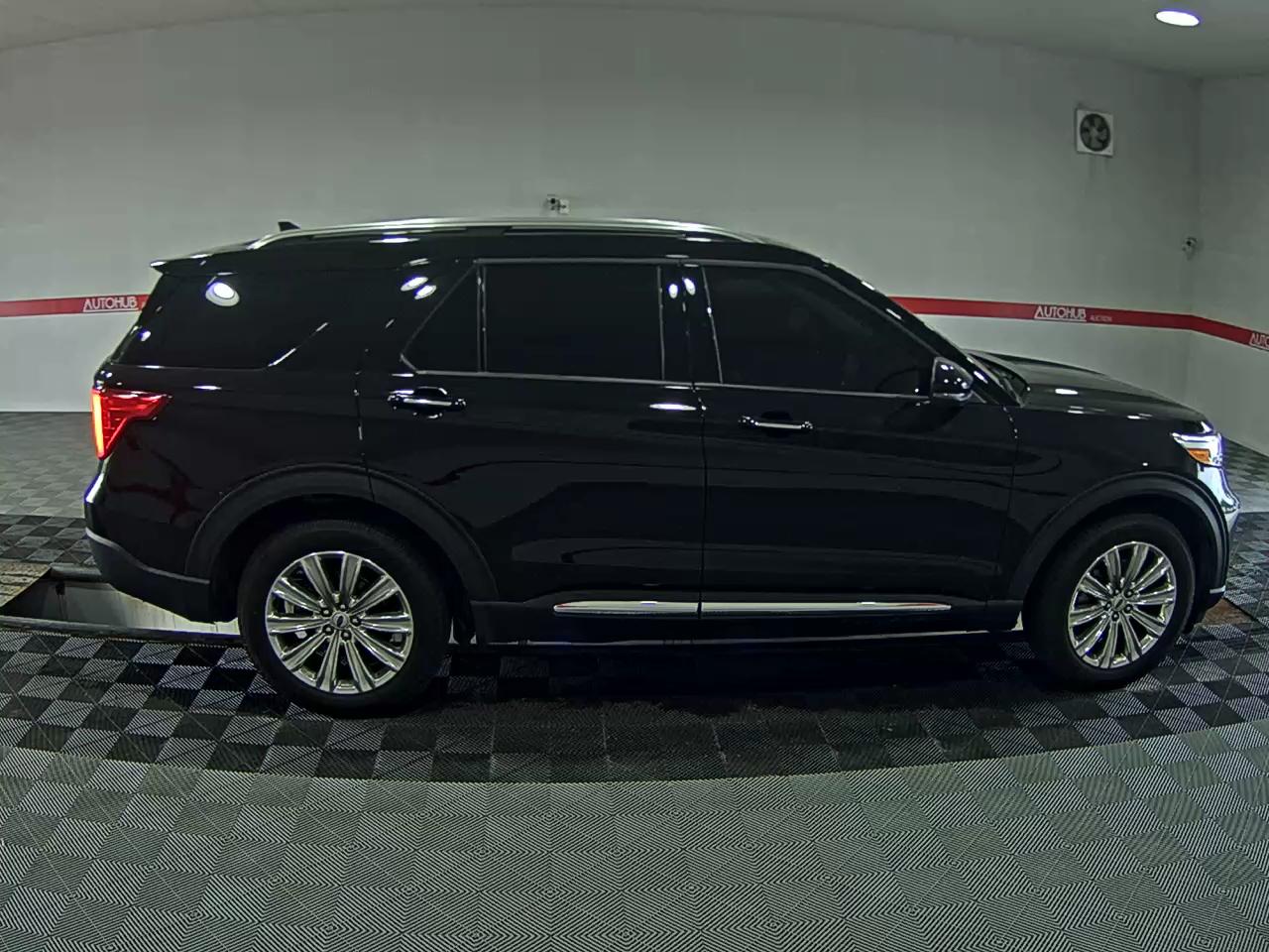 FORD EXPLORER (6TH GEN) 2.3 AWD LIMITED - фото 2