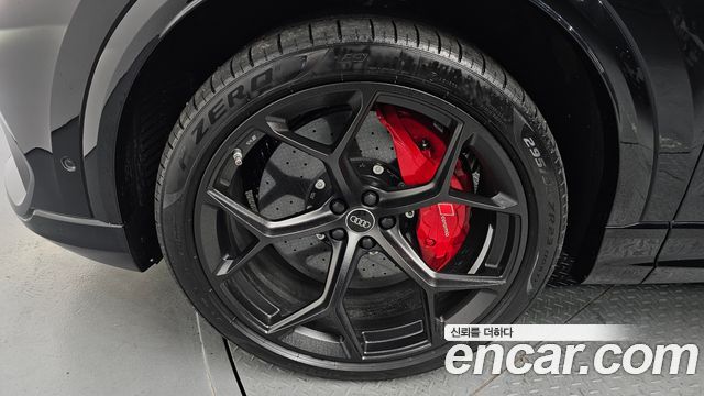 Audi RSQ8 4.0 TFSI Quattro Performance - фото 4