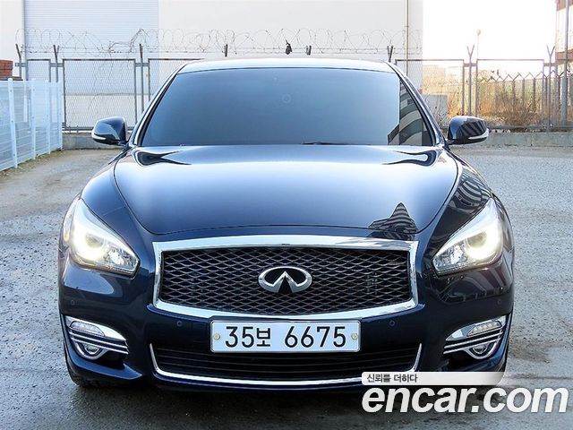 Infiniti Q70 3.7 Style - фото 0