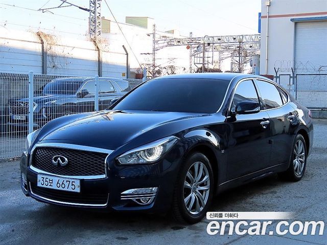 Infiniti Q70 3.7 Style - фото 1