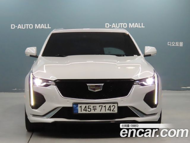 Cadillac CT4 2.0 Sport - фото 1