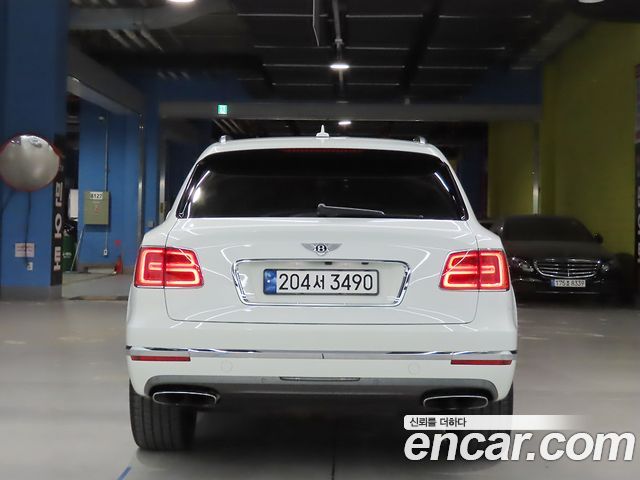 Bentley Bentayga 6.0 W12 - фото 2