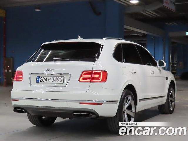 Bentley Bentayga 6.0 W12 - фото 3