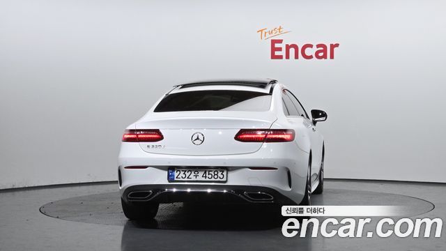 Mercedes-Benz E-Class W213 E220d Coupe - фото 3