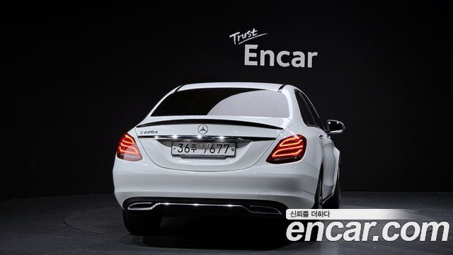 Mercedes-Benz C-Class W205 C220 d Avantgarde - фото 3