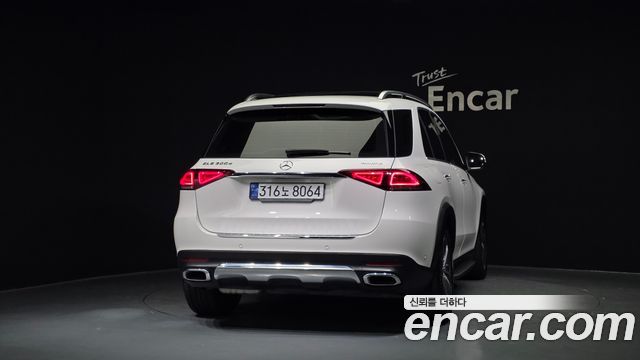Mercedes-Benz GLE-Class W167 GLE300d 4MATIC - фото 3