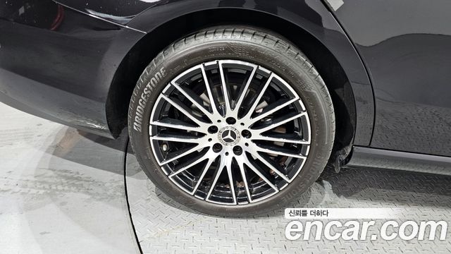 Mercedes-Benz C-Class W206 C200 Avantgarde - фото 4